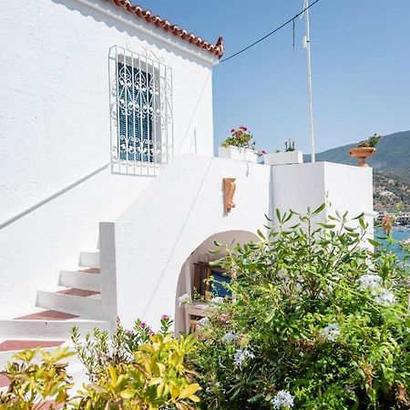 Traditional House Under The Clock Tower With Sweet View Poros Town ภายนอก รูปภาพ