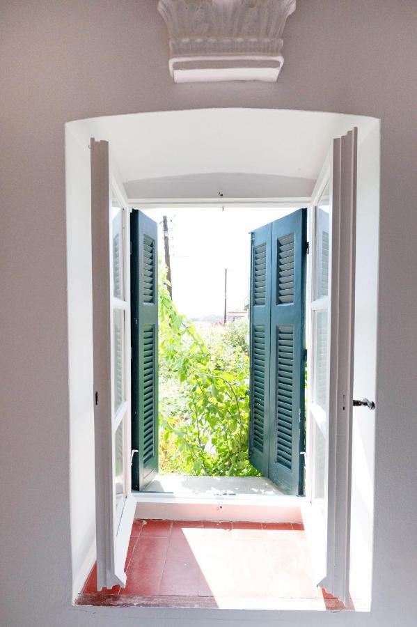 Traditional House Under The Clock Tower With Sweet View Poros Town ภายนอก รูปภาพ