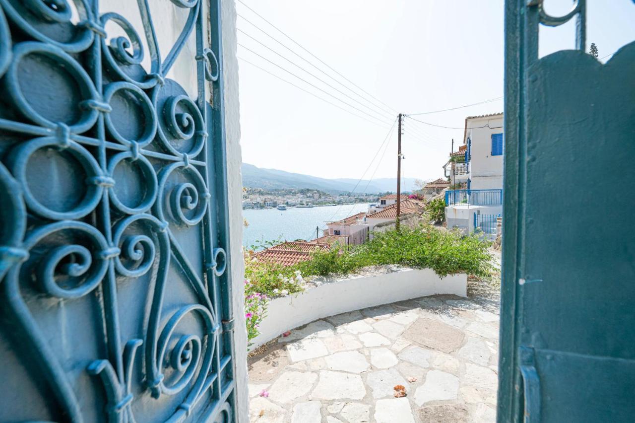 Traditional House Under The Clock Tower With Sweet View Poros Town ภายนอก รูปภาพ