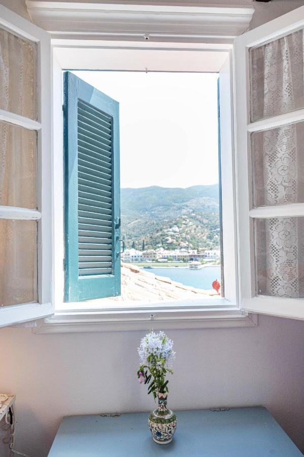 Traditional House Under The Clock Tower With Sweet View Poros Town ภายนอก รูปภาพ