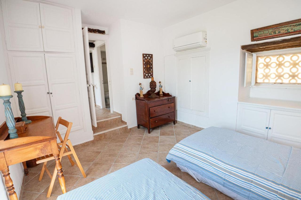 Traditional House Under The Clock Tower With Sweet View Poros Town ภายนอก รูปภาพ