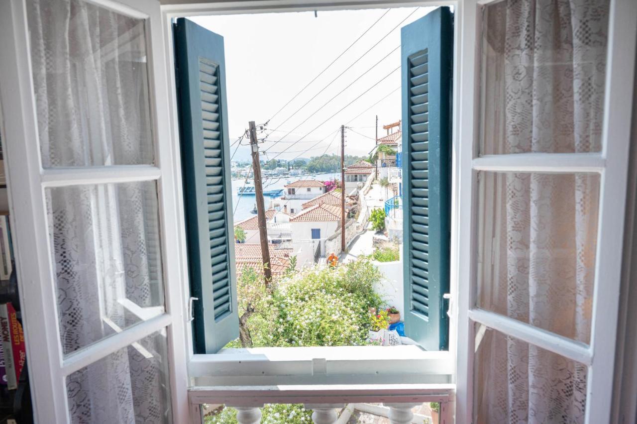 Traditional House Under The Clock Tower With Sweet View Poros Town ภายนอก รูปภาพ