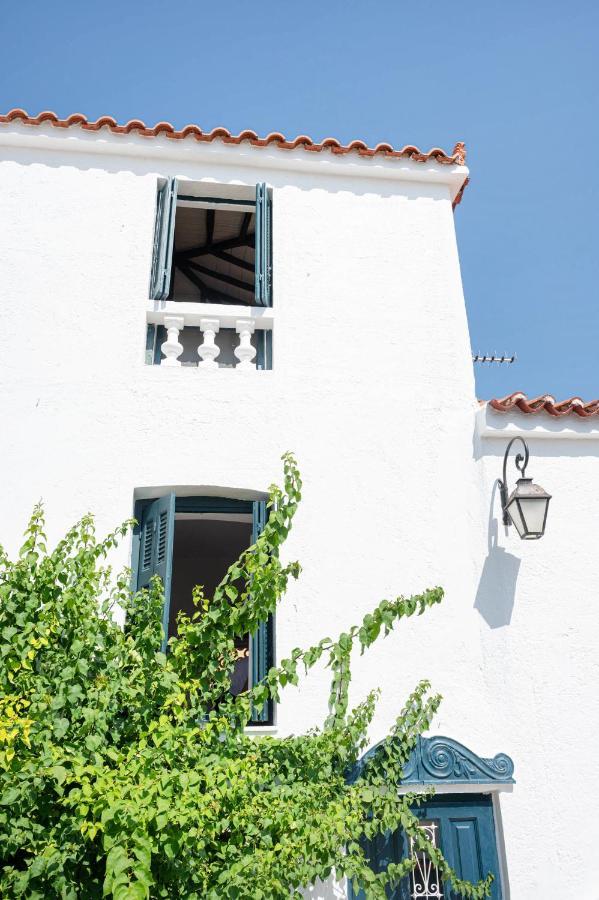 Traditional House Under The Clock Tower With Sweet View Poros Town ภายนอก รูปภาพ